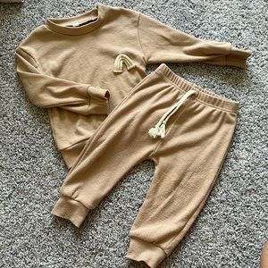 Girls matching sweatsuit